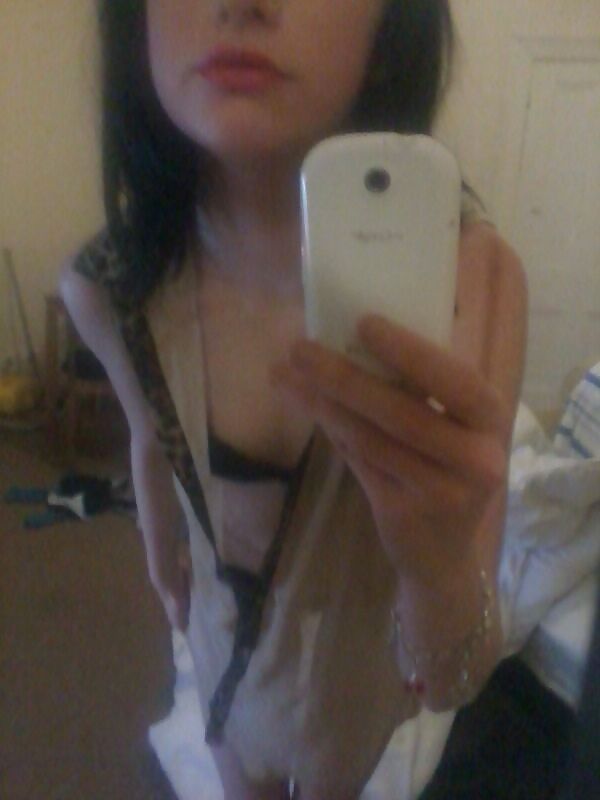 my mate sister !! off her macbook pro porn gallery