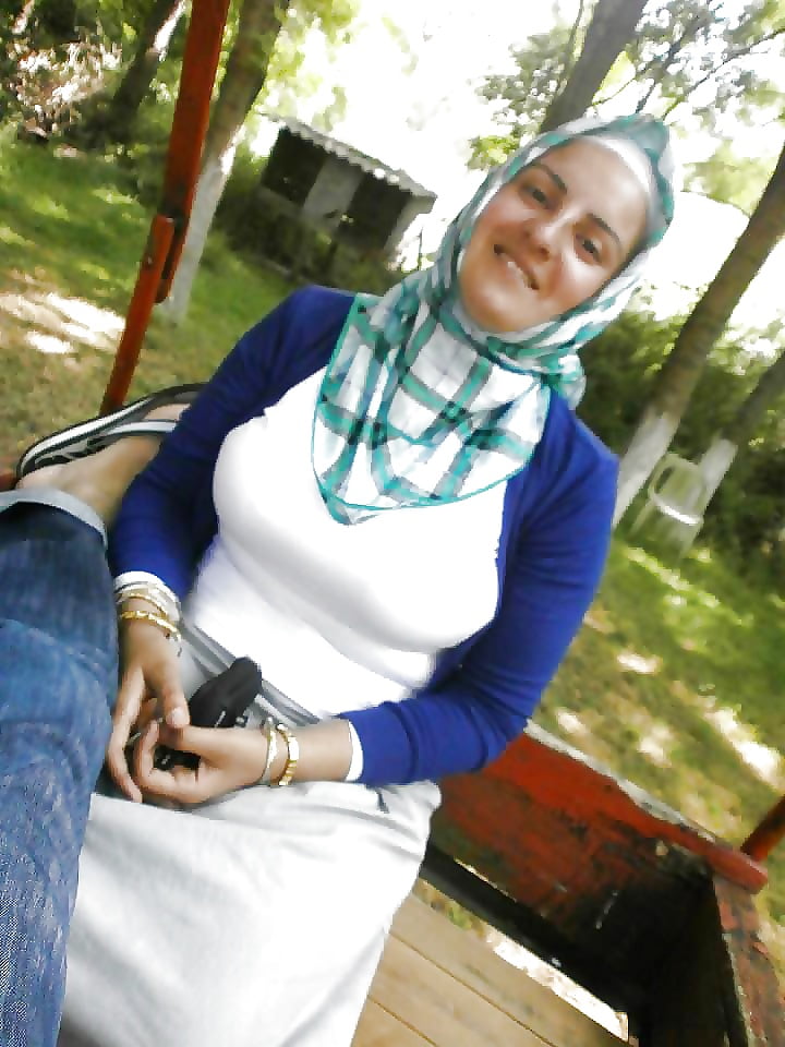 hijab turkish babes (feets and heels) porn gallery