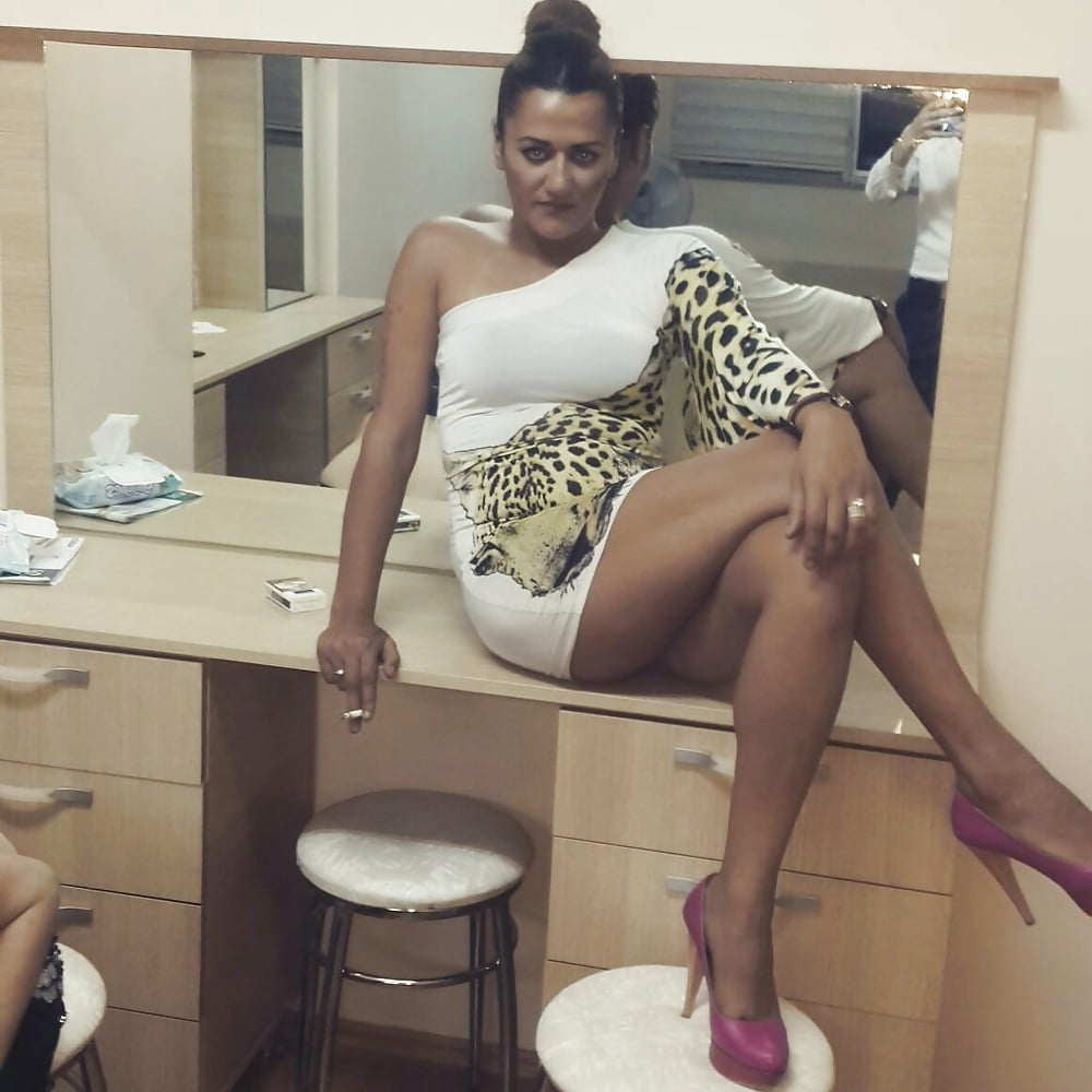 Azra atesli kiz porn gallery