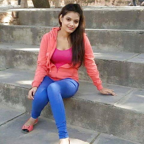 DESI INDIAN AUNTY porn gallery