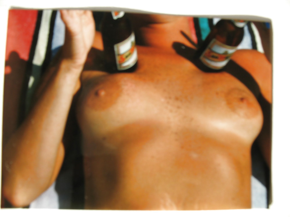 BIG HANGING TITS NIPPLES SAGGY porn gallery