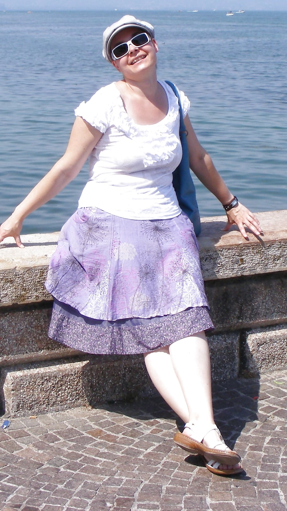 Anja schluckt alles porn gallery