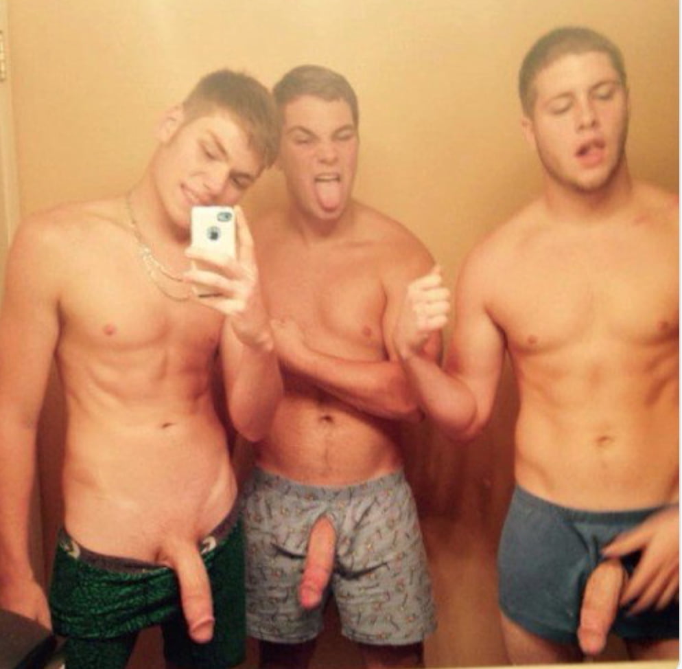 Gorgeous guys showing dick. 