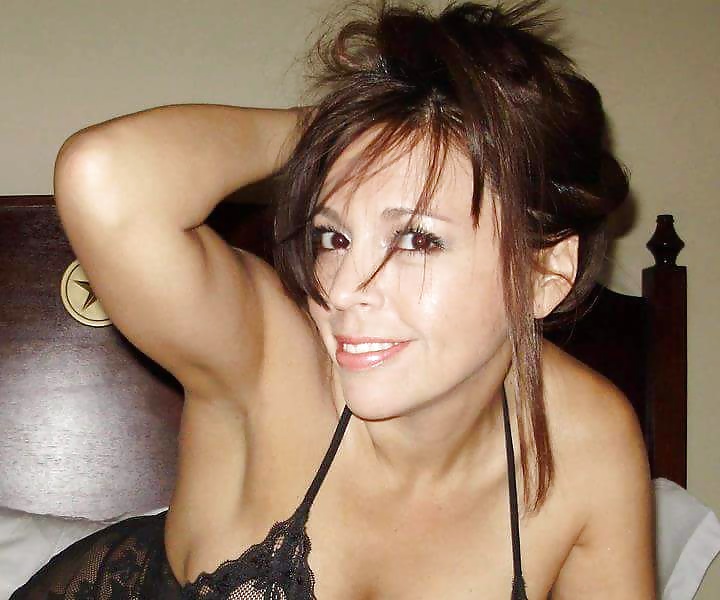 GiuLiA ItAliAn MilF porn gallery