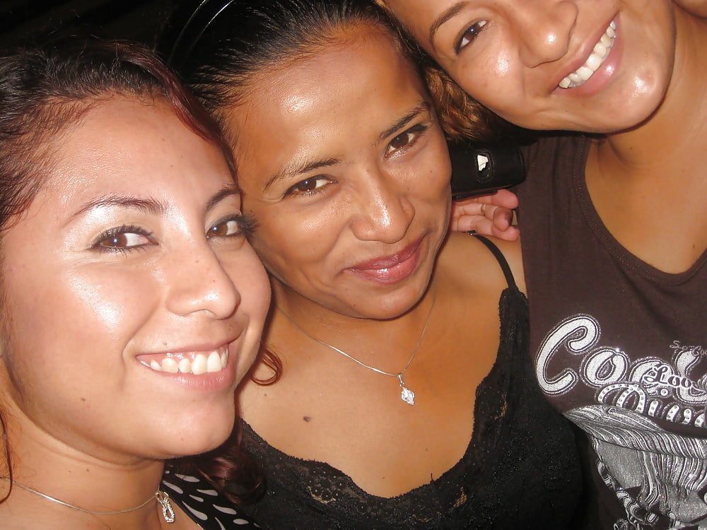 Lulu y amigas porn gallery