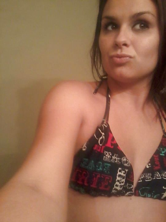 Pregnant FB MILF porn gallery