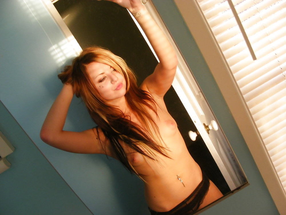 Selfshot 39 porn gallery