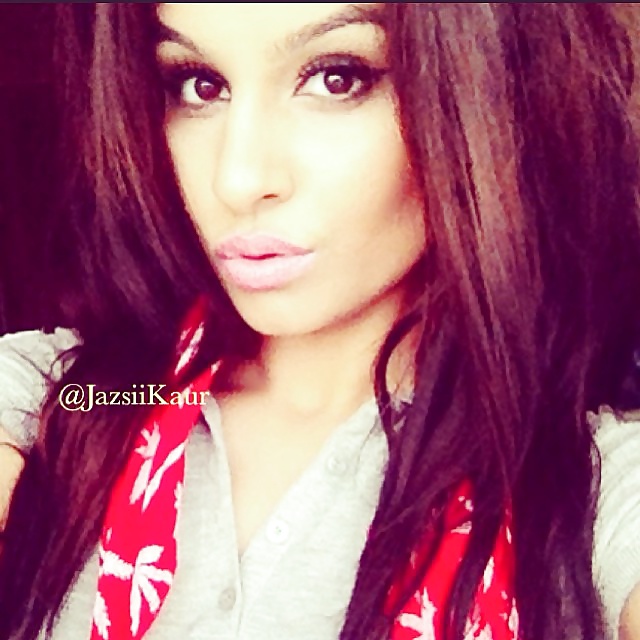 Jazsii Kaur (Indian SIKH - UK) porn gallery