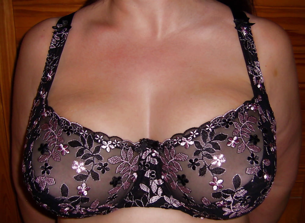 Naughty eBay Ladies porn gallery