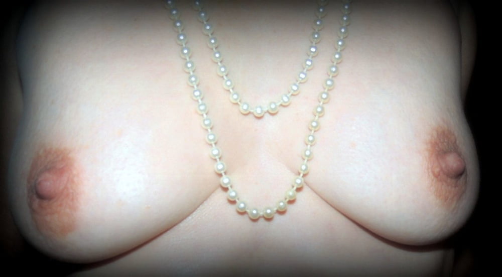 Caro's boobs - 10 Photos 