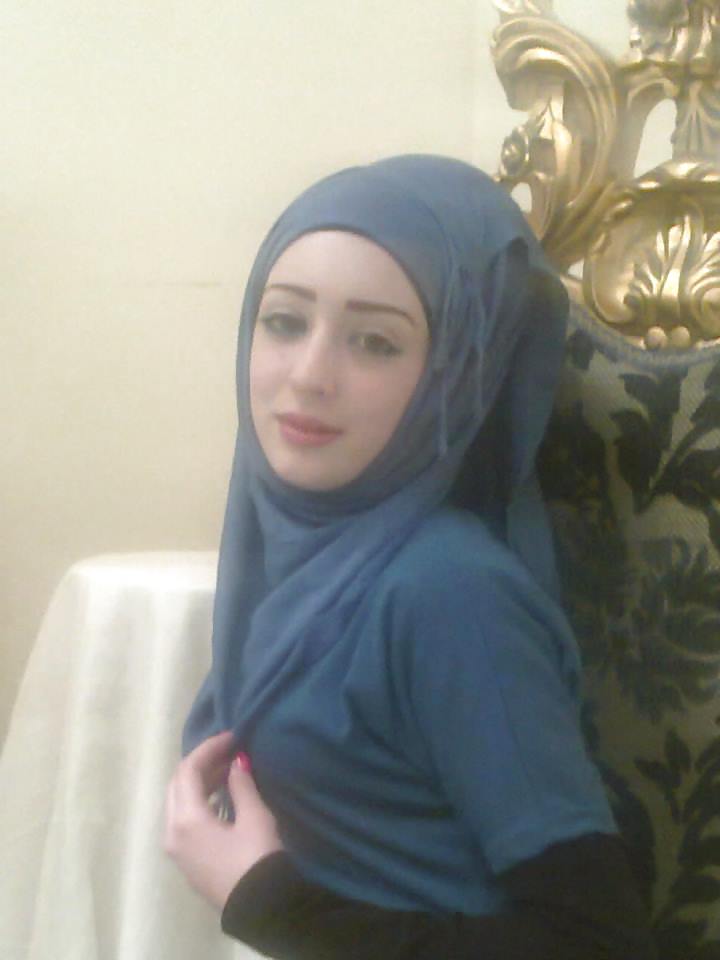 Beautiful Arab hijabi girls porn gallery