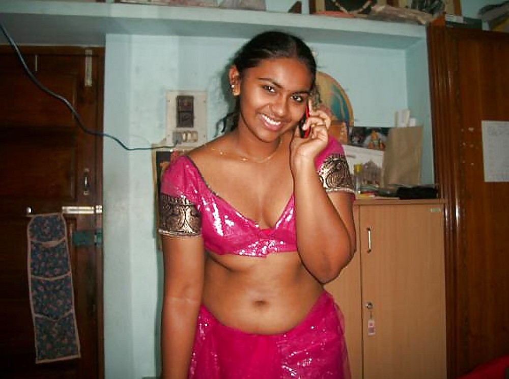 Hot indian girl dance photo