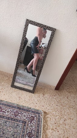 horny cleo coming home         