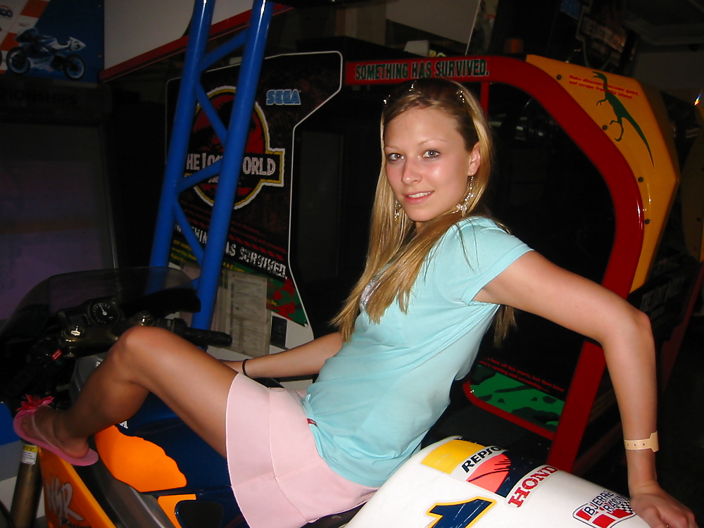 not sisters on Vacation - Enjoy CardinalRoss! porn gallery