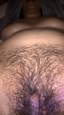 hairy joytwosex spreading on bed         
