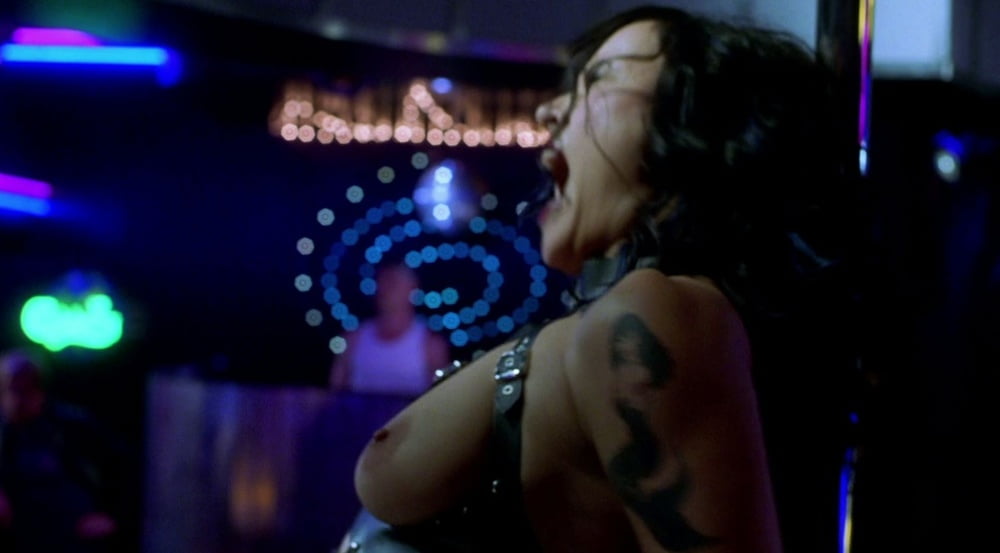 Free Preview Of Jennifer Tilly Naked In Getaway