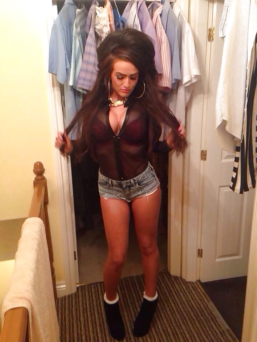 British slags, sluts, whores, skanks, skets, slags and chavs porn gallery