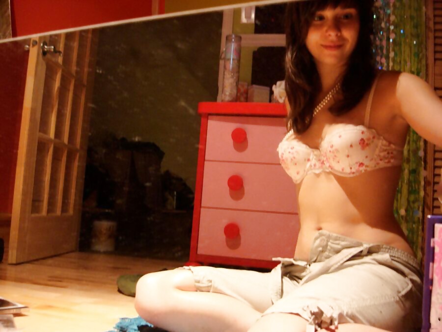 Playing with dildo for her BF porn gallery