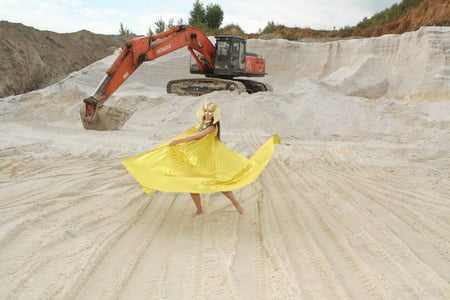 queen of excavators         