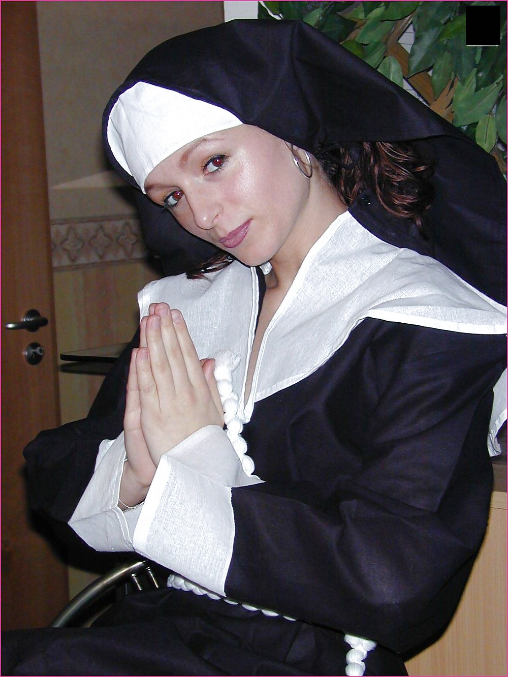 HOT GERMAN NUN porn gallery