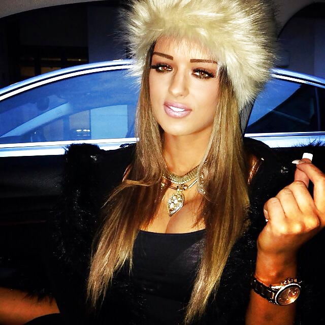 Nicki Kerr porn gallery