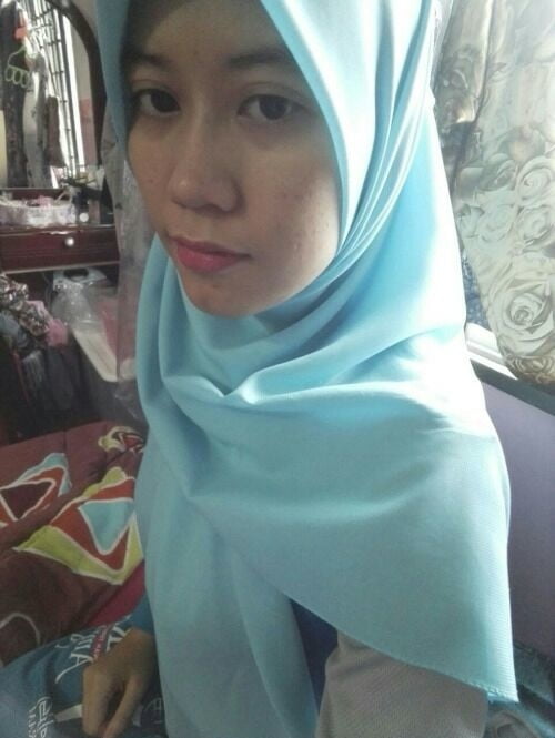 Jilbab Tayang Tetek Awek Comil