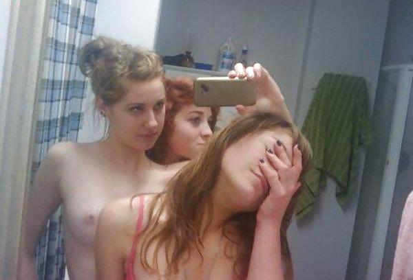 Teen Friends self shot. porn gallery