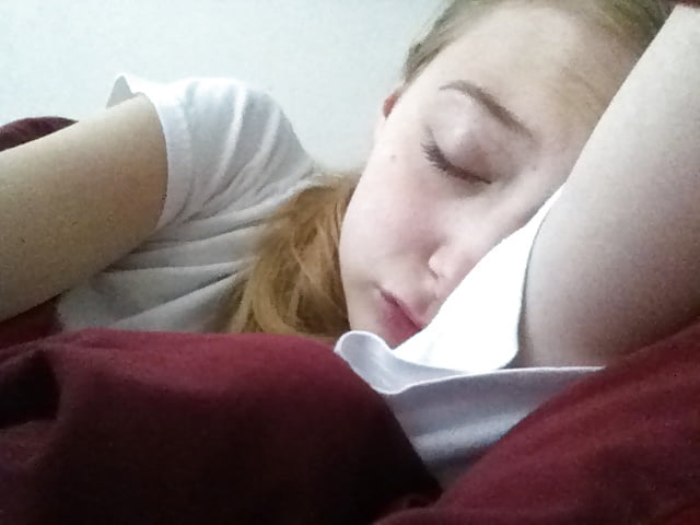 18yo Lilly Naked porn gallery