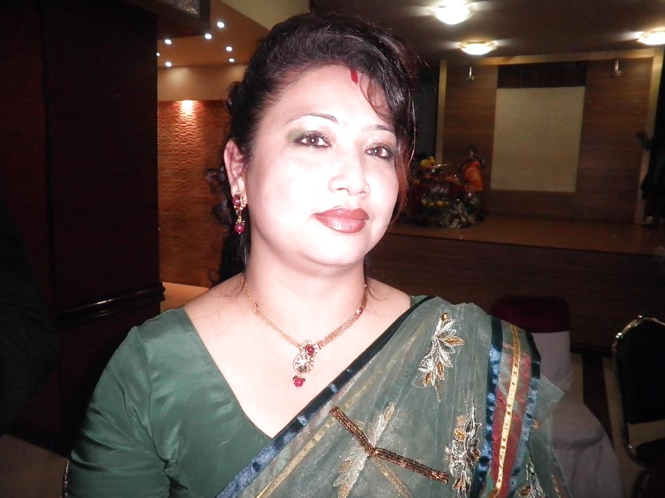 See And Save As Sexy Mature Nepali Aunties Porn Pict Xhams Gesek