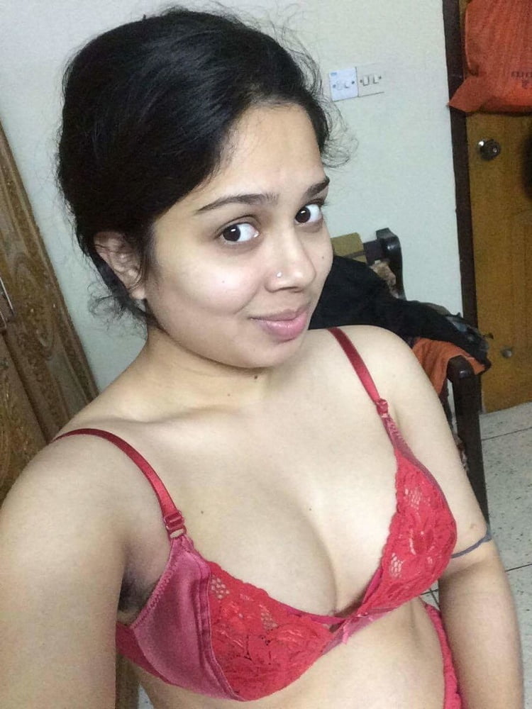Bangla Desi Cute Wife Tania Munni Take Selfie For Hubby 82 Bilder