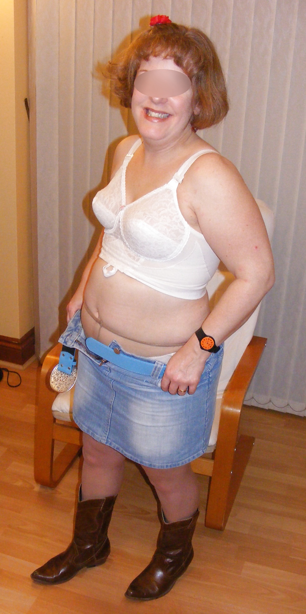 Tights, denim skirt, and big white knickers porn gallery