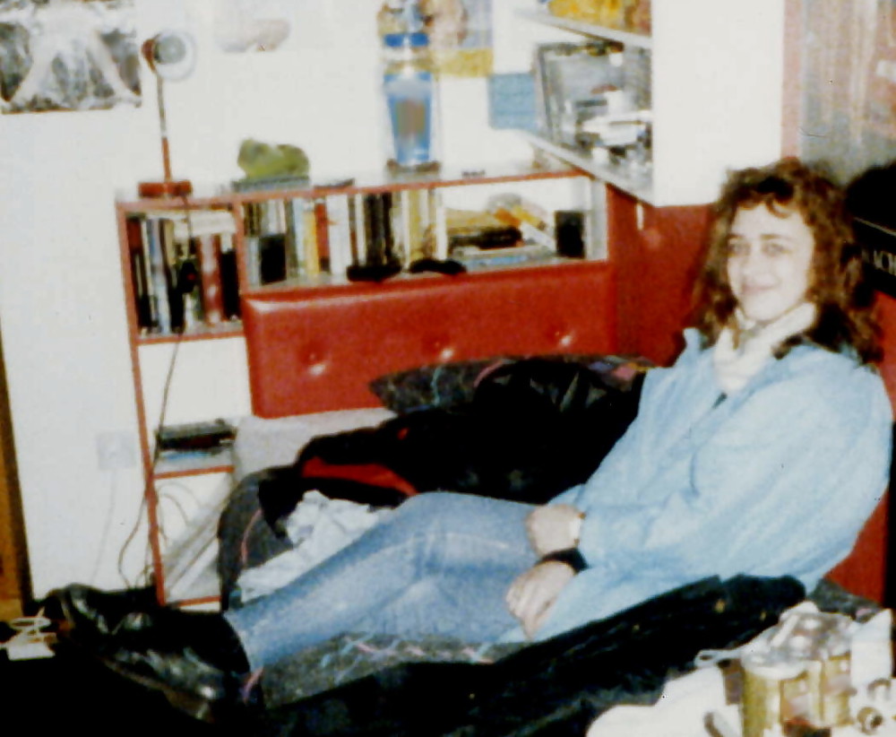 Old School Brunette Wives porn gallery