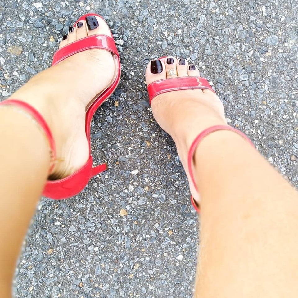 USKGLASS XLIV: Teen Blowjobs Feet Asses and Tits photo #324292374