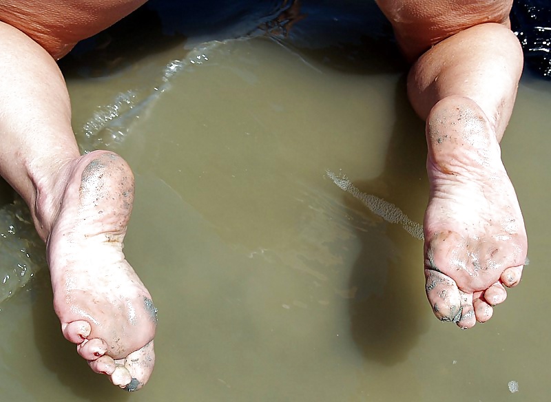 FEET NO NYLON -bymn porn gallery