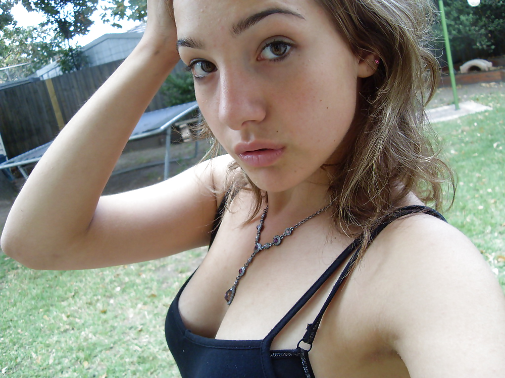 tiny latino porn gallery