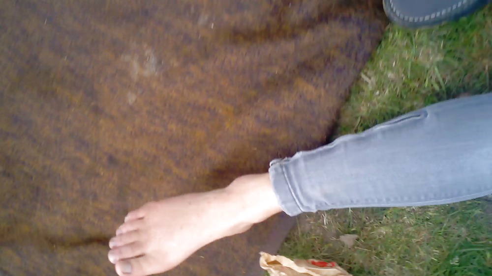 candid voy feet porn gallery