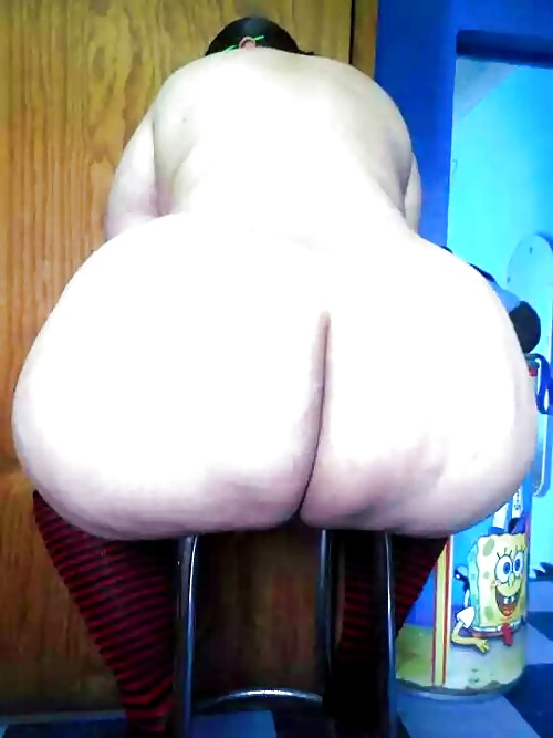 Massive Fleshy Buttocks 34 porn gallery