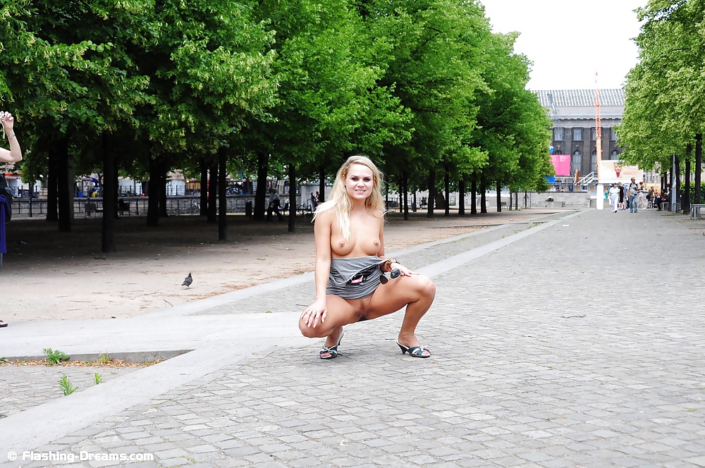 Public Nude In Berlin 3 porn gallery