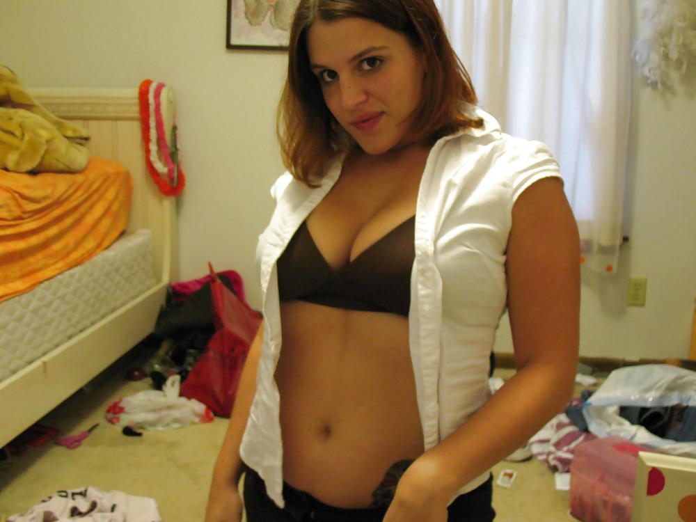 Teen Malicia 1 porn gallery