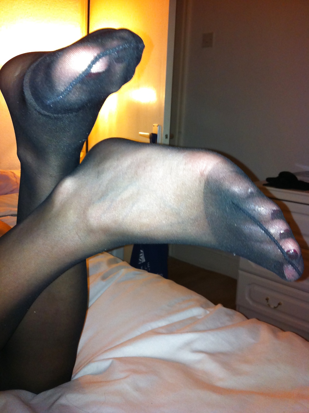 her sexy stocking feet i coverd in my cum porn gallery