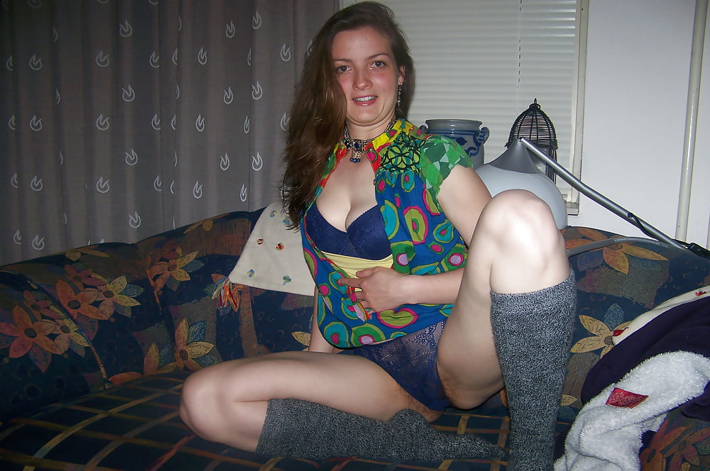 amateur brunette porn gallery