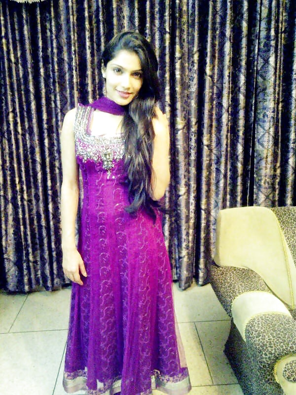 Desi teen models porn gallery