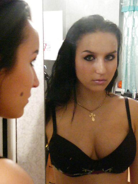 Young Goddess porn gallery