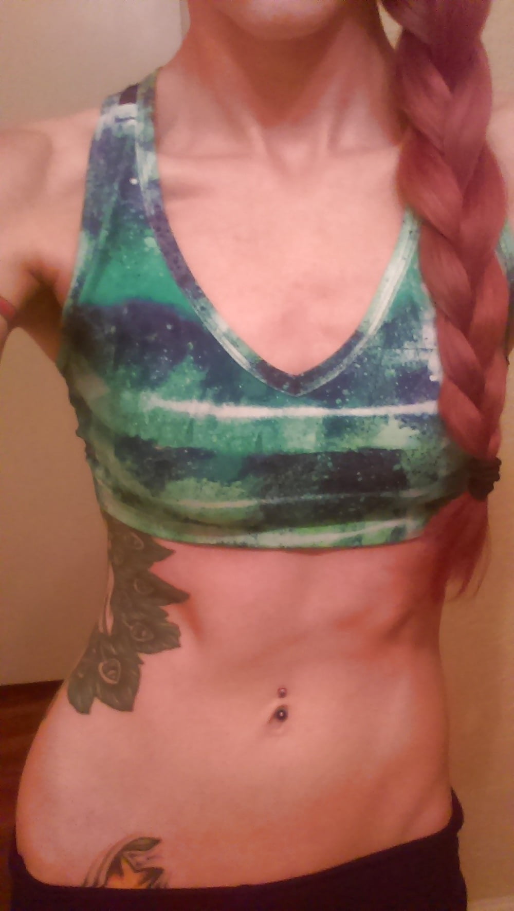 Teen Slut aka Wanderluststardust Selfies porn gallery