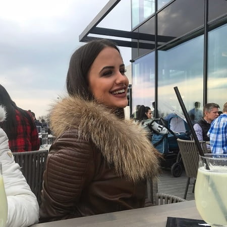 ana guzata ribetina komentarisi i drkaj serbian teen ass         