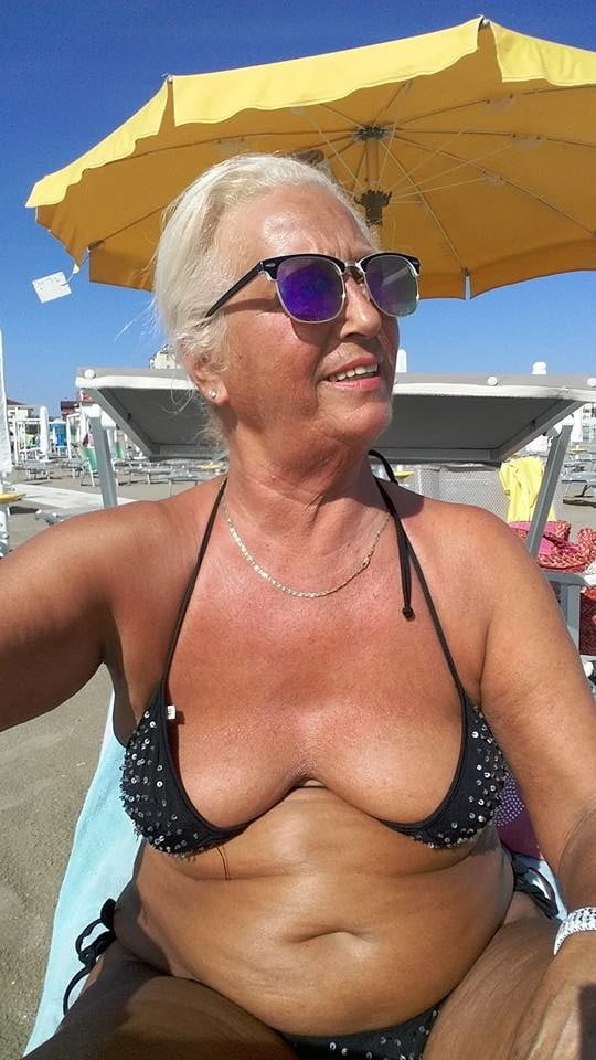 Busty Italian Granny Mature Milf On The Beach Very Hot Pics