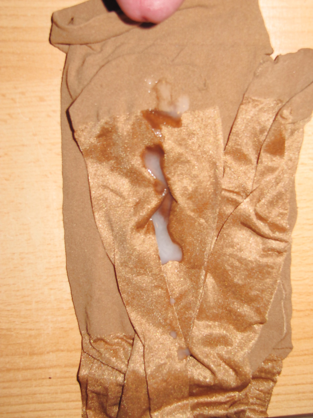 Nylonstrumpfhose bespritze (2) - cumming on tights (2) porn gallery