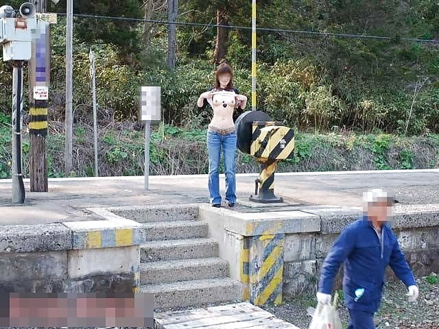 Japanese amateur outdoor 807 porn gallery