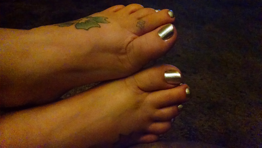 Wifes Barefoot Painted Toes More Pictures Coming Soon porn gallery