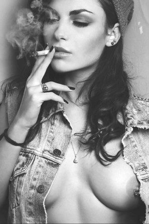 smoking girls